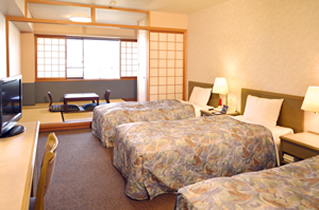 Semi Western(Tatami)Style Room 